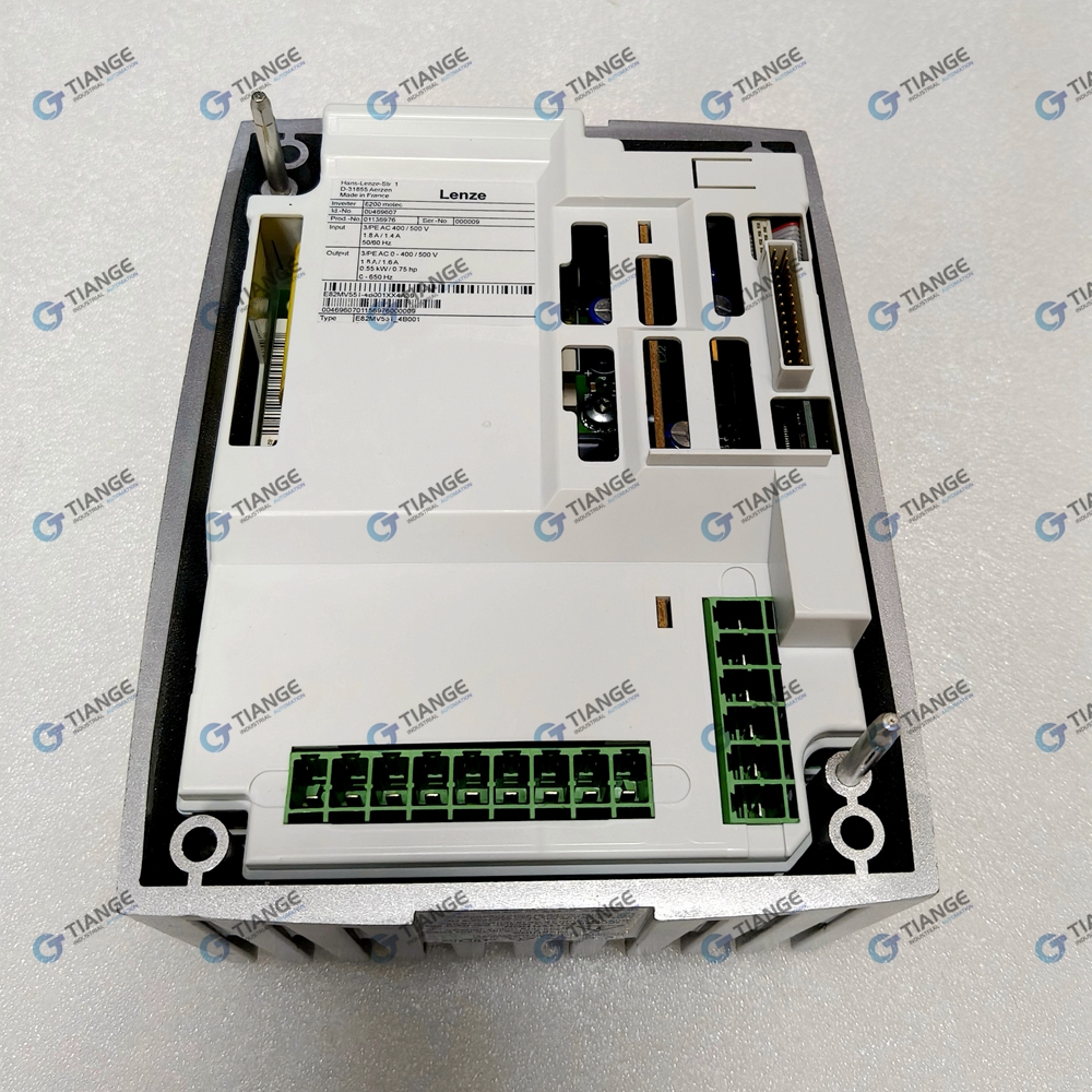 E82MV551-4B151